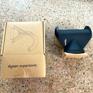 NEW Dyson Supersonic Flyaway Hair Attachment (Black)